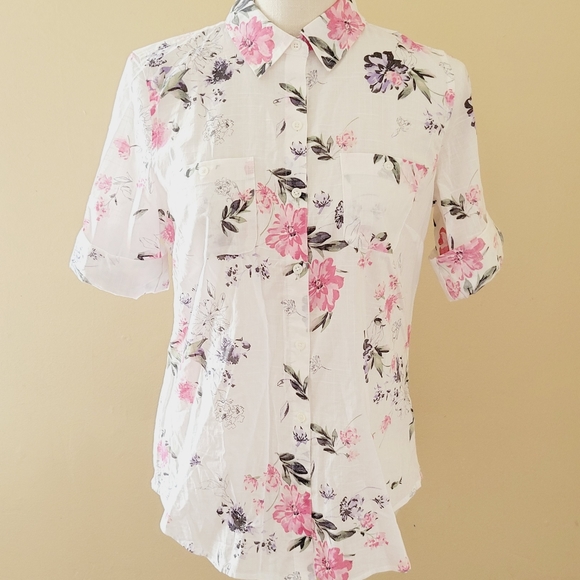 Croft & Barrow floral button down size sp